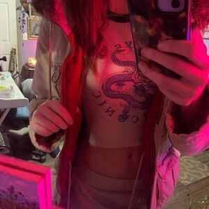 Stylish Beige Crop Top with Graphic Design